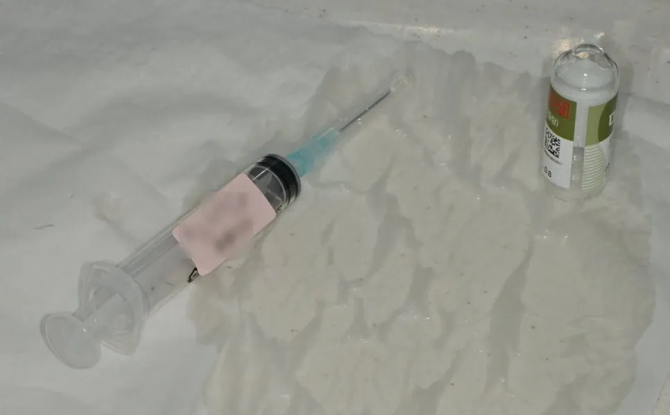 수면마취 의식하 진정요법에 사용되는 약제와 주사기